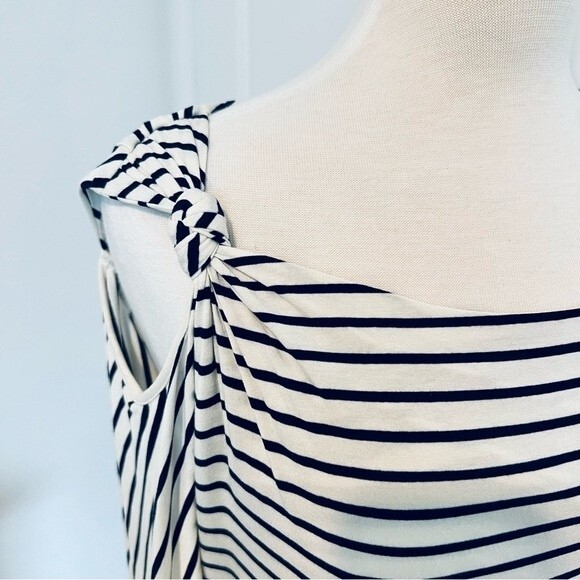 Vince Camuto Striped Cold Shoulder Top Women's Sz Medium Long Sleeve Knot Detail - Picture 5 of 10